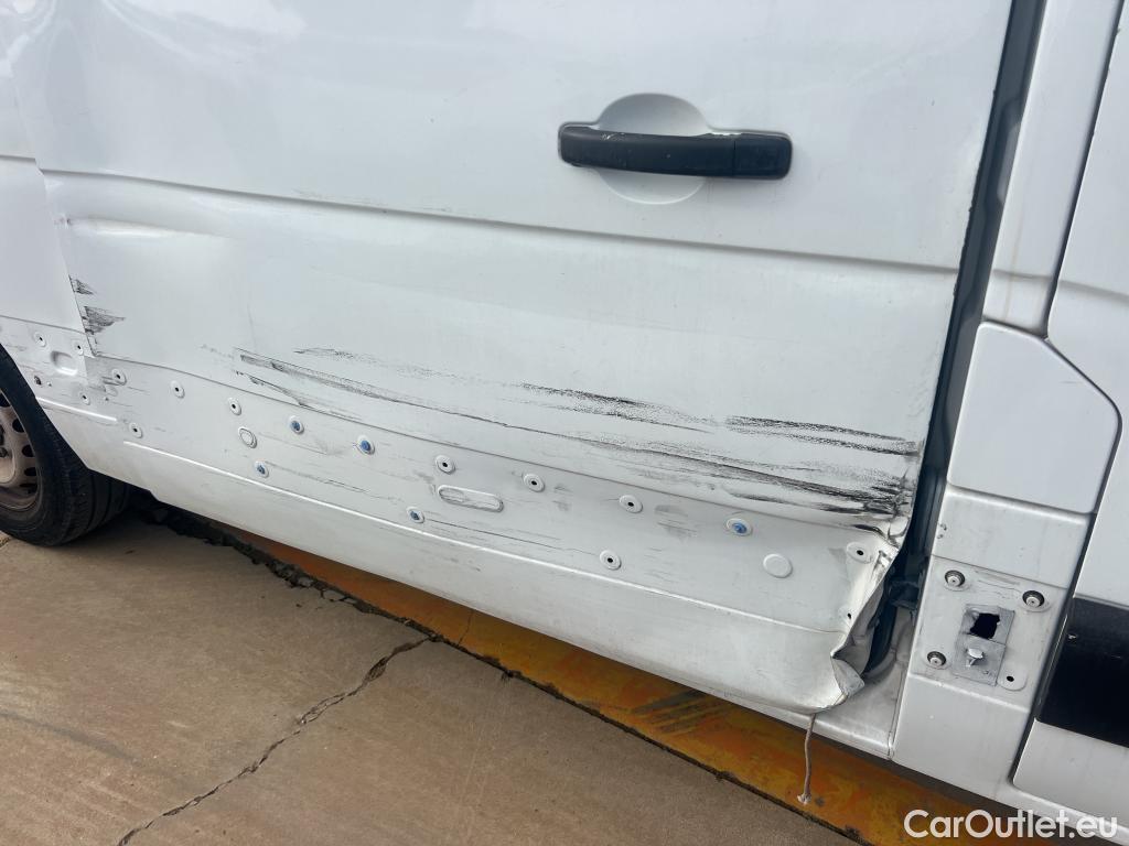  Renault  Master RENAULT TRUCKS UK  VU 4p 3G furgón FWD 3T5 E6 150CV L2H2 ISOTERMO + EQUIPO DE FRIO #1