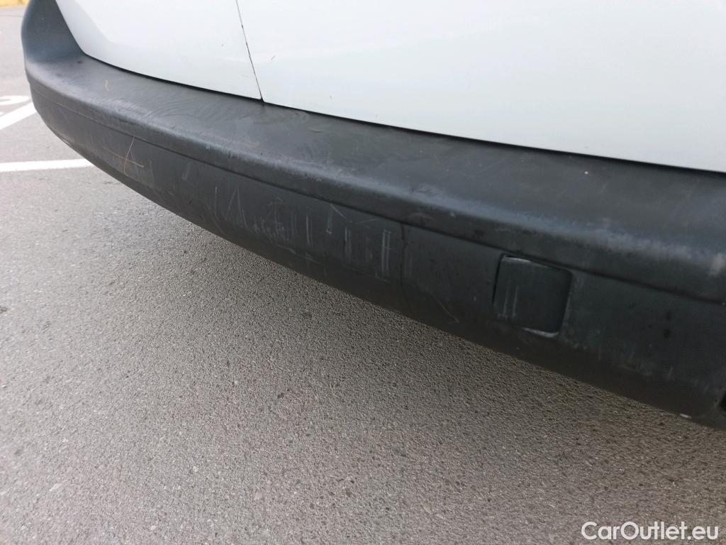  Opel  Vivaro OPEL  / 2019 / 4P / furgón 1.5 Diésel 88kW (120CV) M Std Express #34