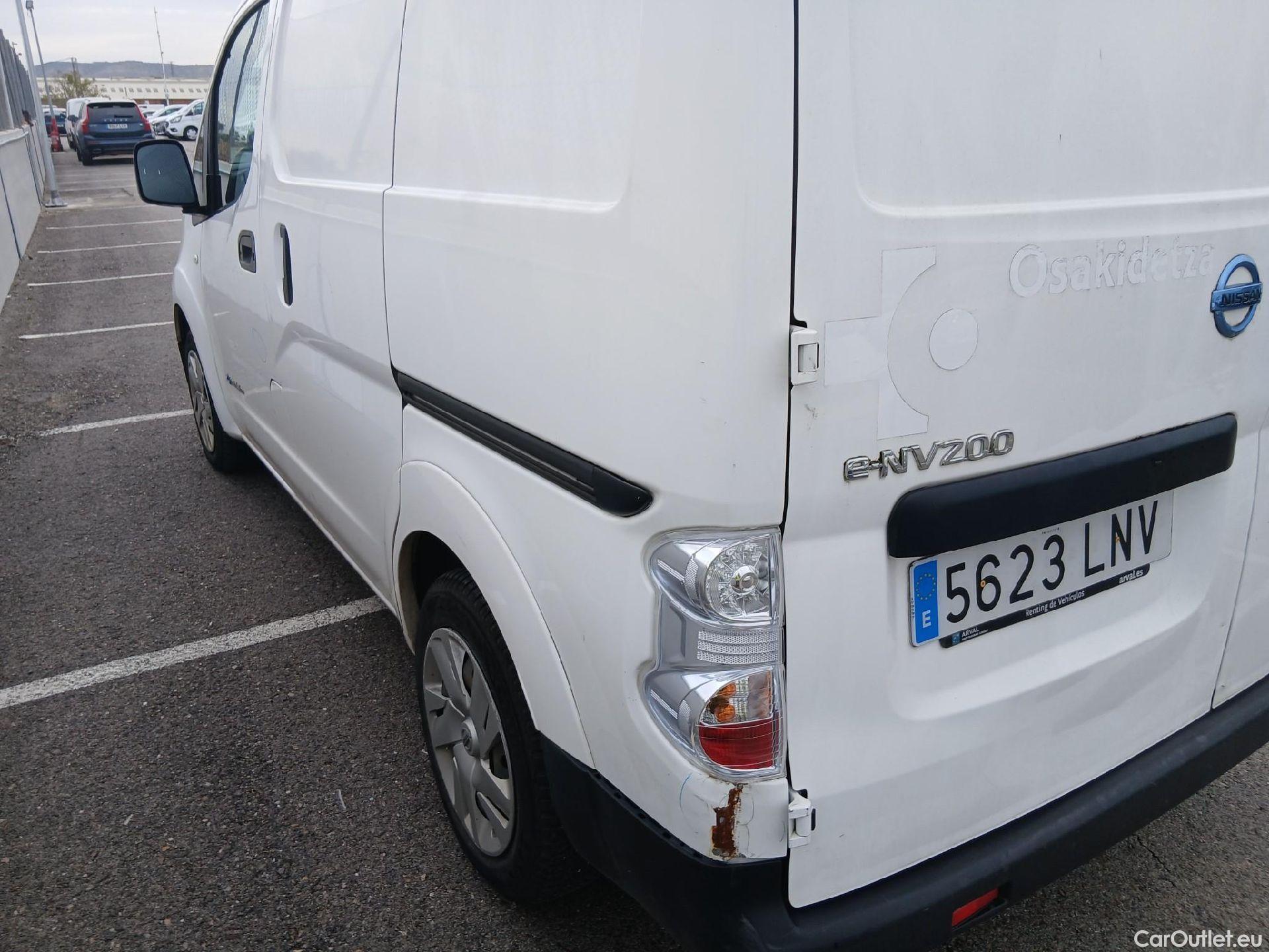  Nissan  NV200 NISSAN e- / 2009 / 5P / furgón Furgón 5p 40 kWh COMFORT #36