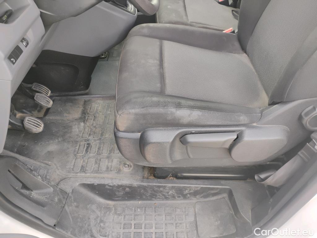  Peugeot  Expert  Furgón Pro Standard 1.5 HDI 120CV MT6 E6d #47