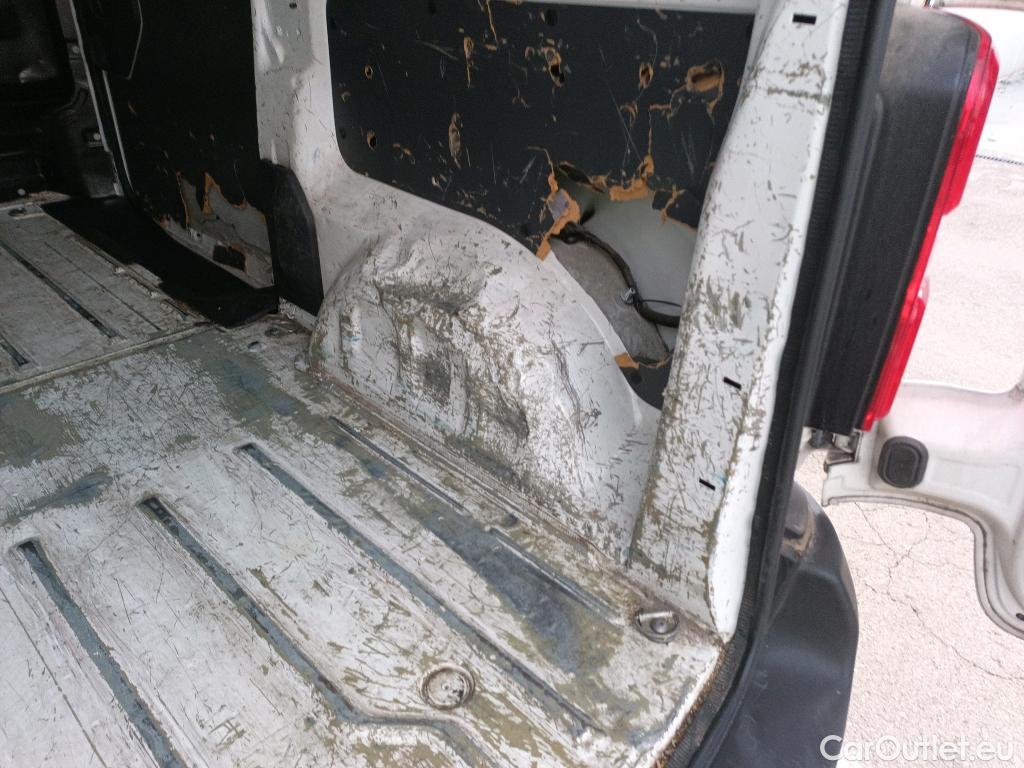  Opel  Vivaro OPEL  / 2019 / 4P / furgón 1.5 Diésel 88kW (120CV) M Std Express #5