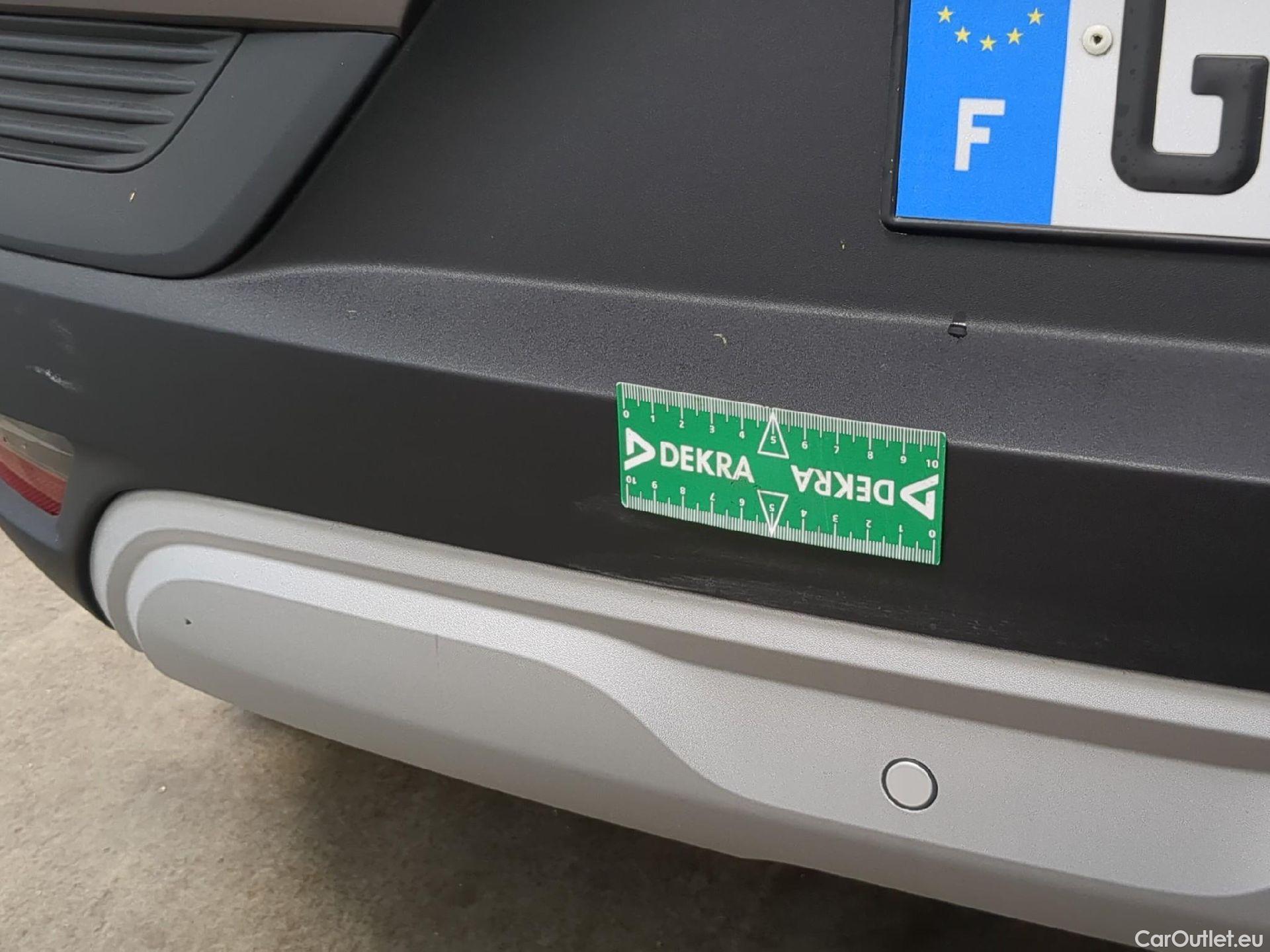  Renault  Captur  II Evolution 1.6 E-TECH Hybrid 145CV BVA6 E6d #19