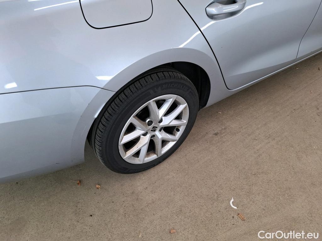  Seat  Leon SEAT  Sportstourer / 2020 / 5P / Break 2.0 TDI 150 DSG S&S Style Business #20