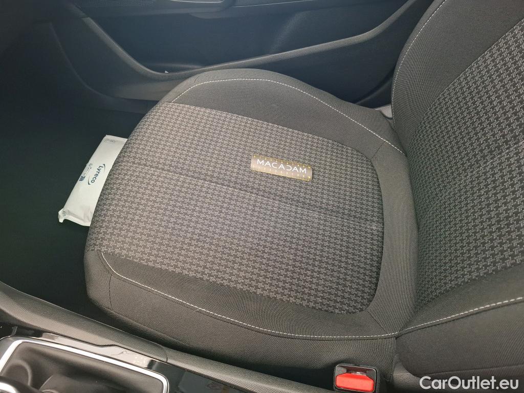  Peugeot  308 PEUGEOT  / 2017 / 5P / Berline PureTech 110 S&S ACTIVE PACK #11