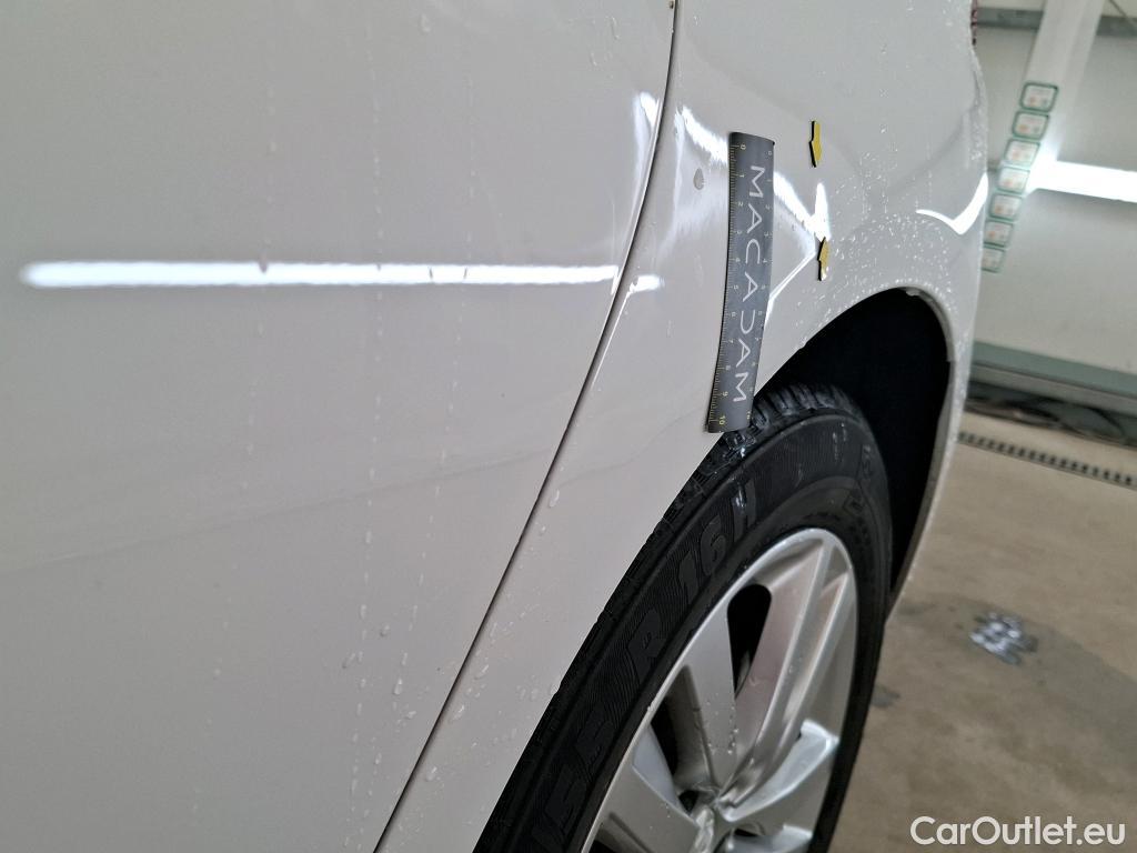  Peugeot  308 PEUGEOT  / 2017 / 5P / Berline PureTech 110 S&S ACTIVE PACK #9