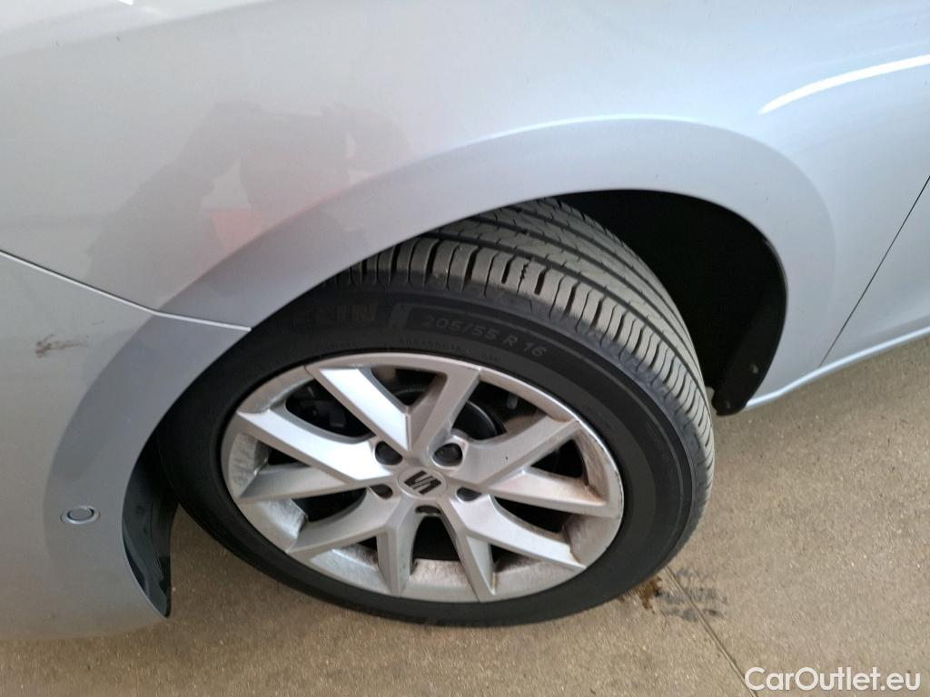  Seat  Leon SEAT  Sportstourer / 2020 / 5P / Break 2.0 TDI 150 DSG S&S Style Business #10