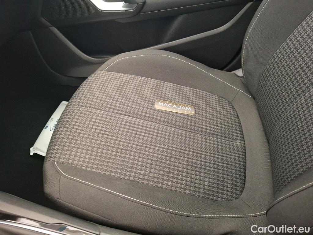  Peugeot  308 PEUGEOT  / 2017 / 5P / Berline PureTech 110 S&S ACTIVE PACK #10