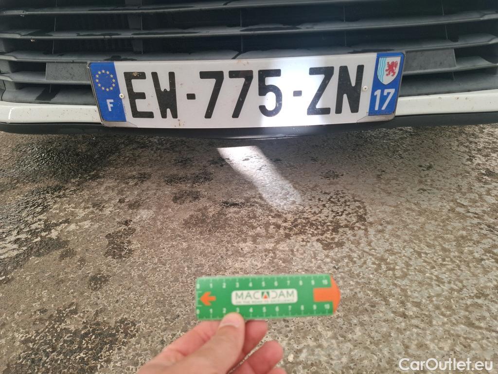  Renault  Clio RENAULT  / 2016 / 5P / Berline Business Energy TCe 90 #6