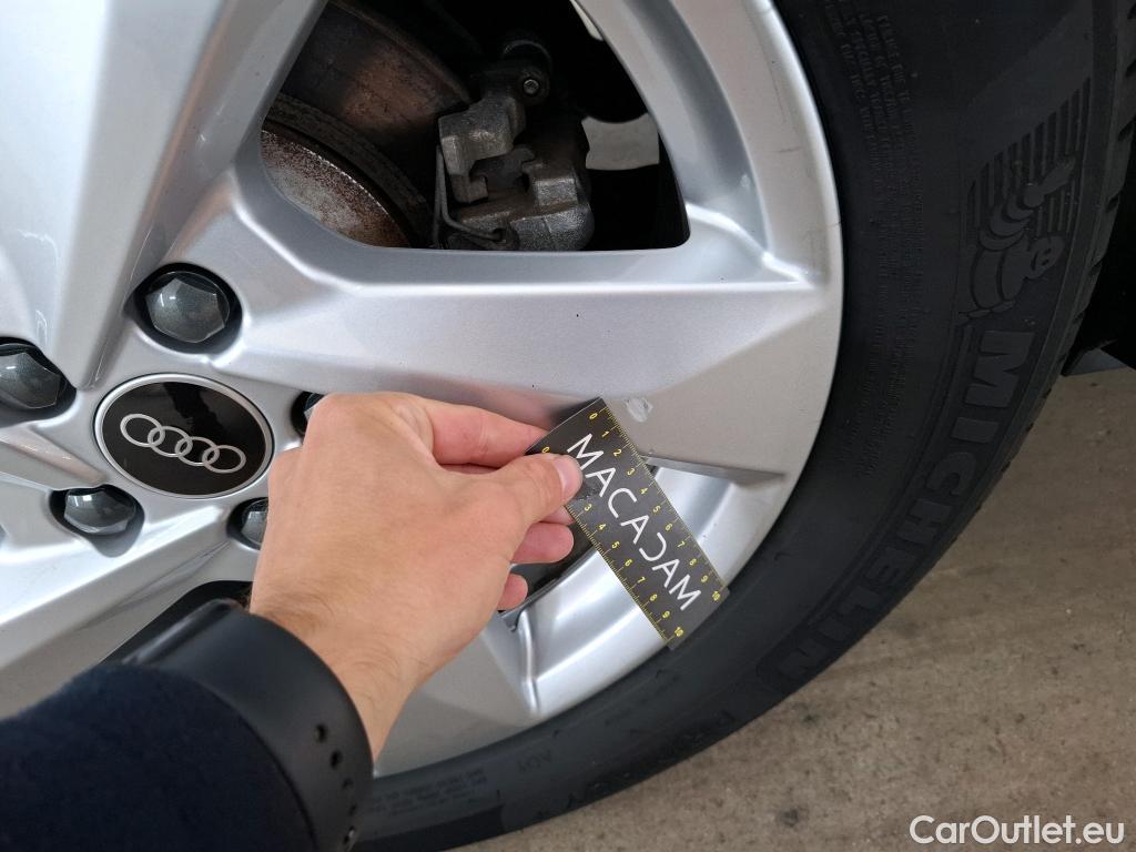  Audi  Q3  35 TDI Design luxe 2.0 TDI 150CV BVA7 E6d #15