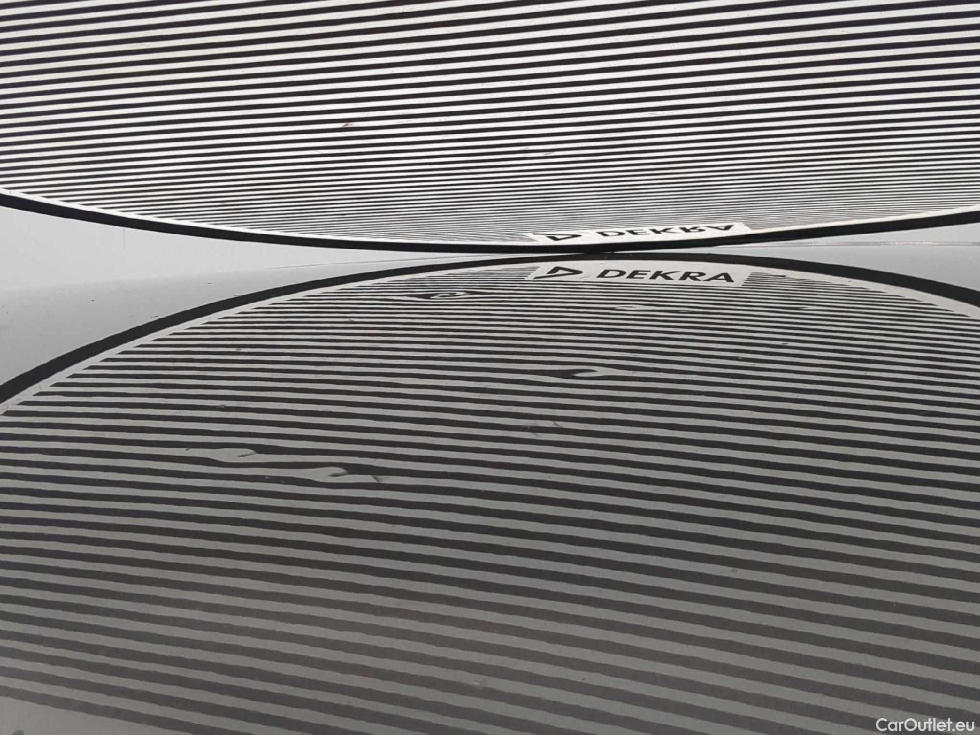  Renault  Captur  II Evolution 1.6 E-TECH Hybrid 145CV BVA6 E6d #8