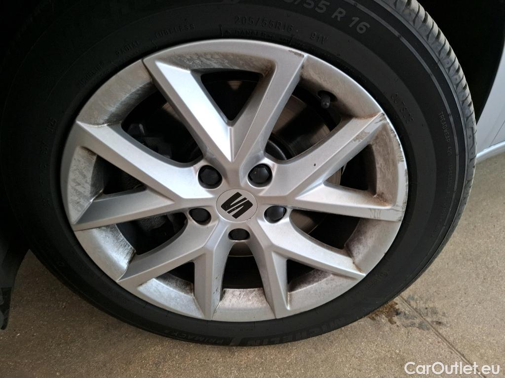  Seat  Leon SEAT  Sportstourer / 2020 / 5P / Break 2.0 TDI 150 DSG S&S Style Business #11