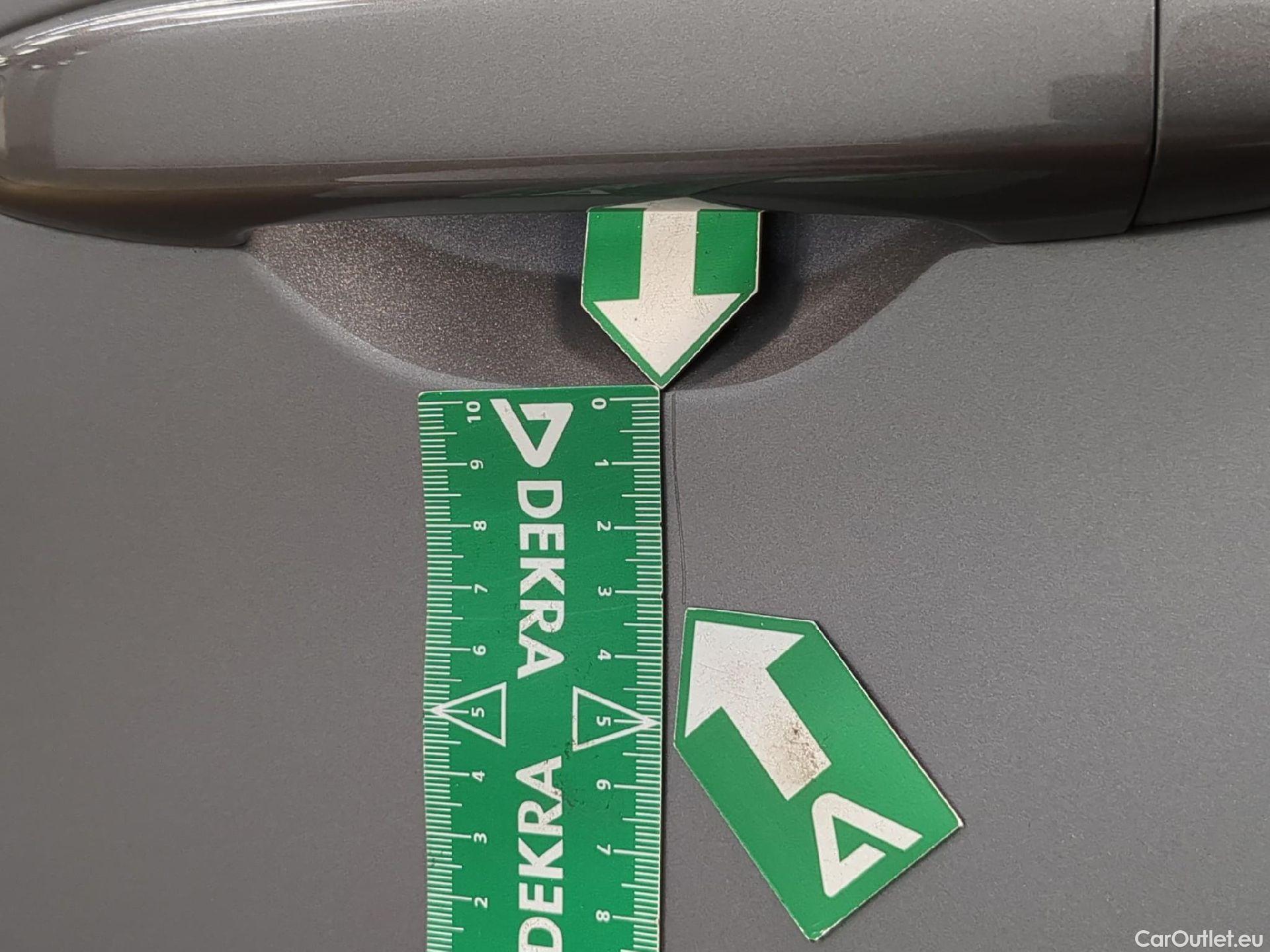  Renault  Captur  II Evolution 1.6 E-TECH Hybrid 145CV BVA6 E6d #15