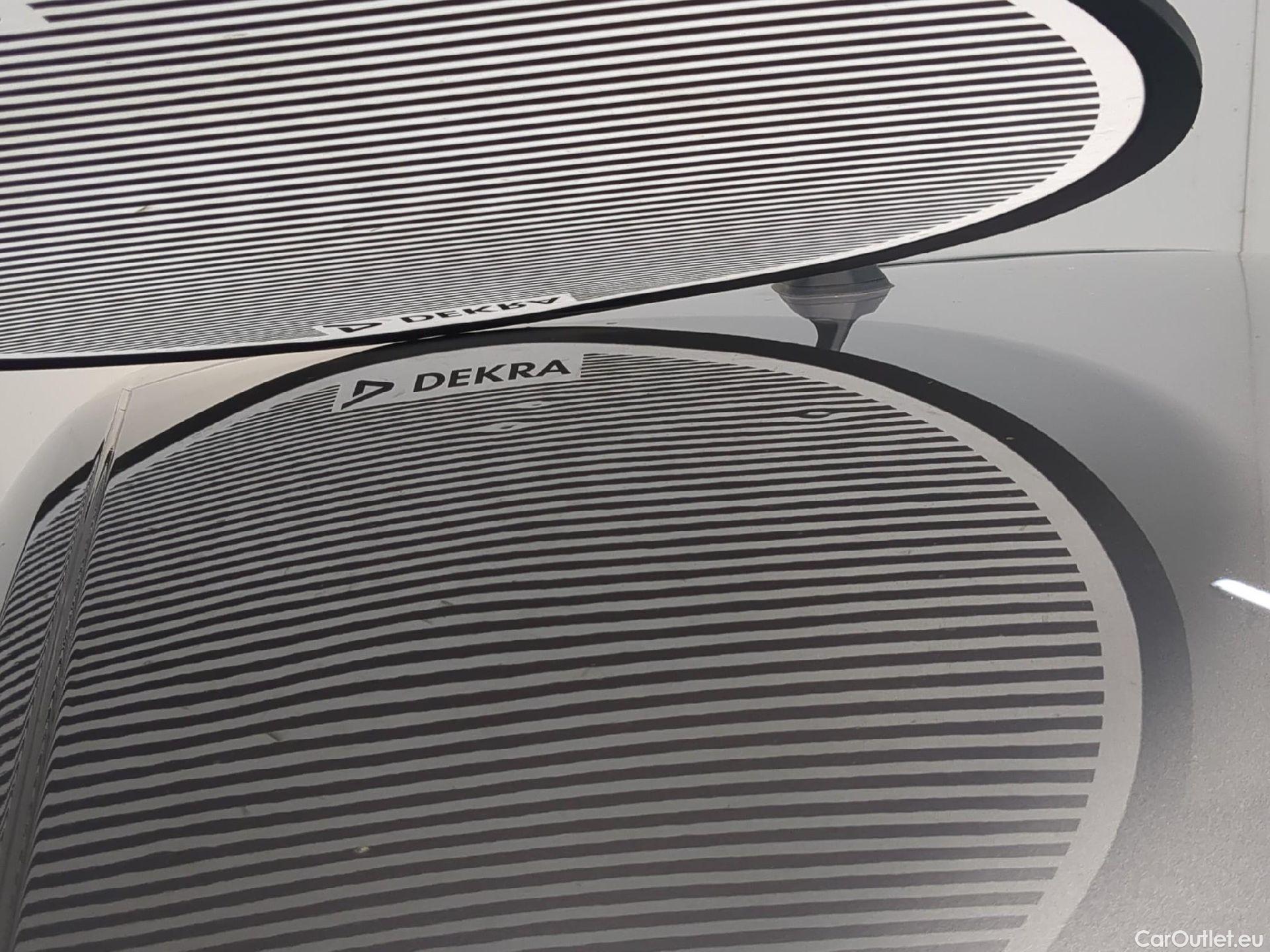  Renault  Captur  II Evolution 1.6 E-TECH Hybrid 145CV BVA6 E6d #9