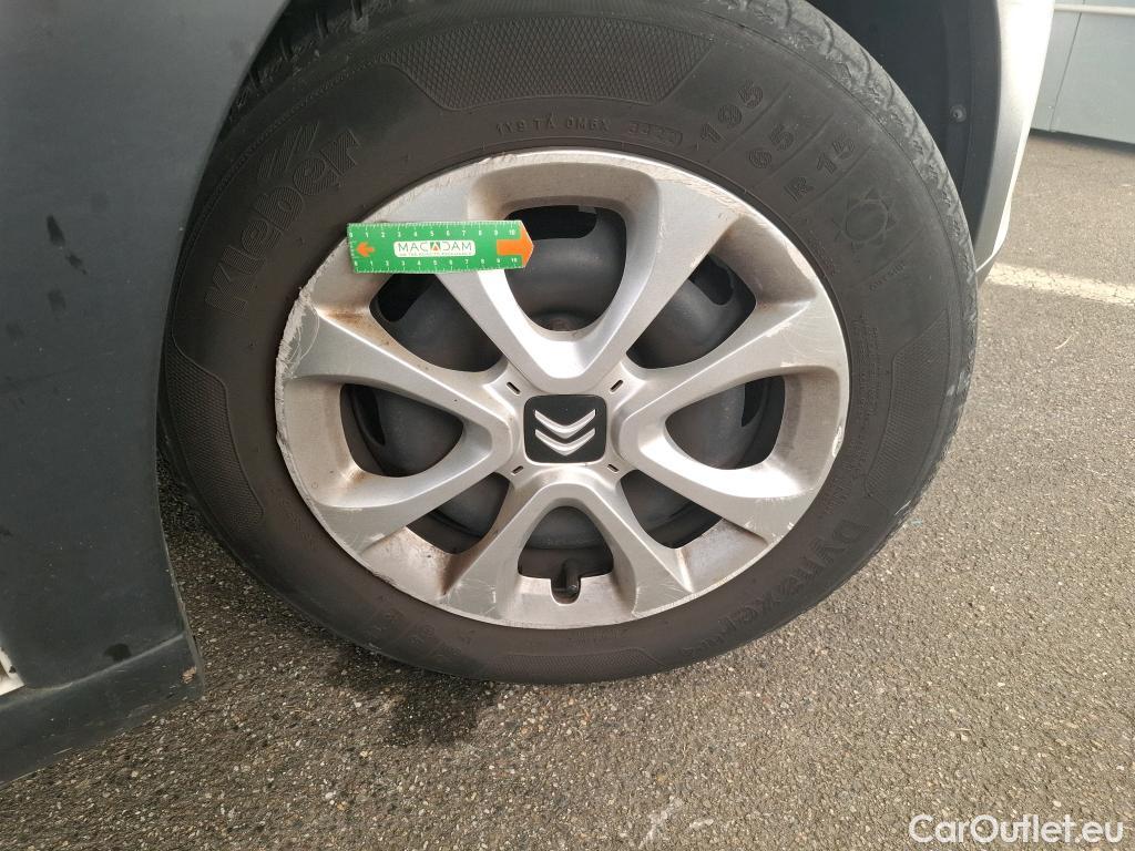  Citroen  C3 CITROEN  / 2016 / 5P / Berline PureTech 110 S&S BVM Feel #8