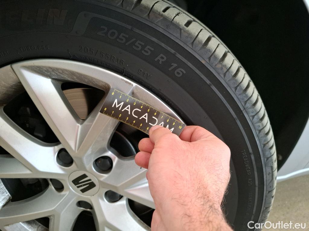  Seat  Leon SEAT  Sportstourer / 2020 / 5P / Break 2.0 TDI 150 DSG S&S Style Business #14