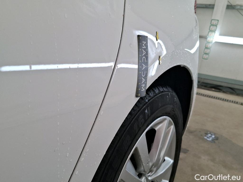  Peugeot  308 PEUGEOT  / 2017 / 5P / Berline PureTech 110 S&S ACTIVE PACK #8