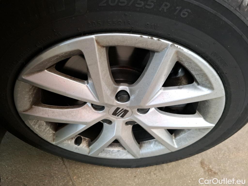  Seat  Leon SEAT  Sportstourer / 2020 / 5P / Break 2.0 TDI 150 DSG S&S Style Business #26