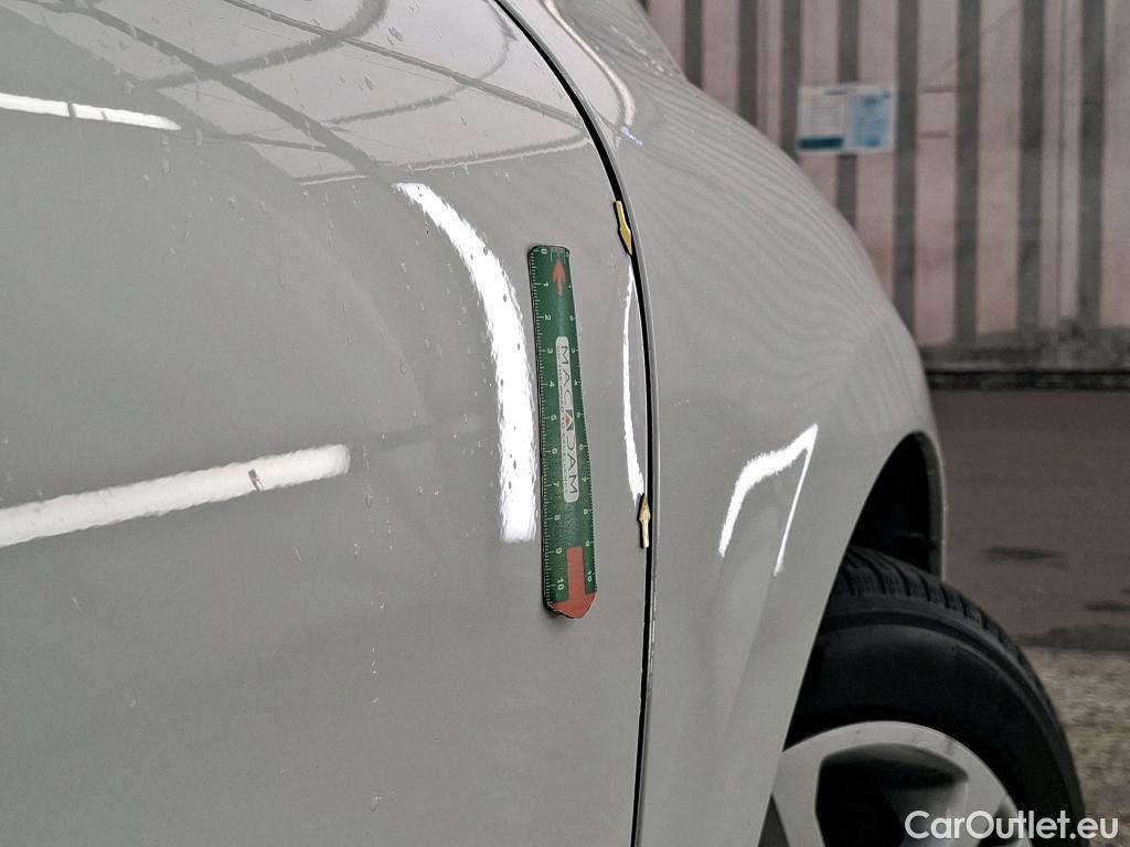  Renault  Clio RENAULT  / 2016 / 5P / Berline Business Energy TCe 90 #2