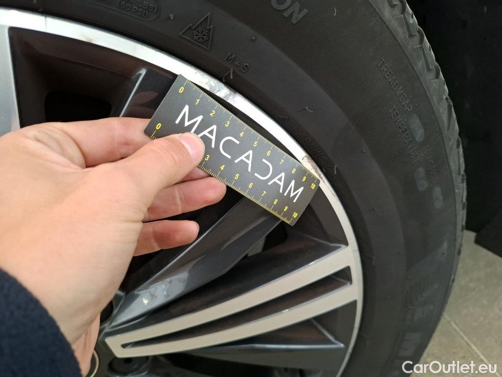  Volkswagen  Tiguan VOLKSWAGEN  Allspace / 2017 / 5P / SUV 2.0 TDI 150 DSG7 Carat Exclusive #72