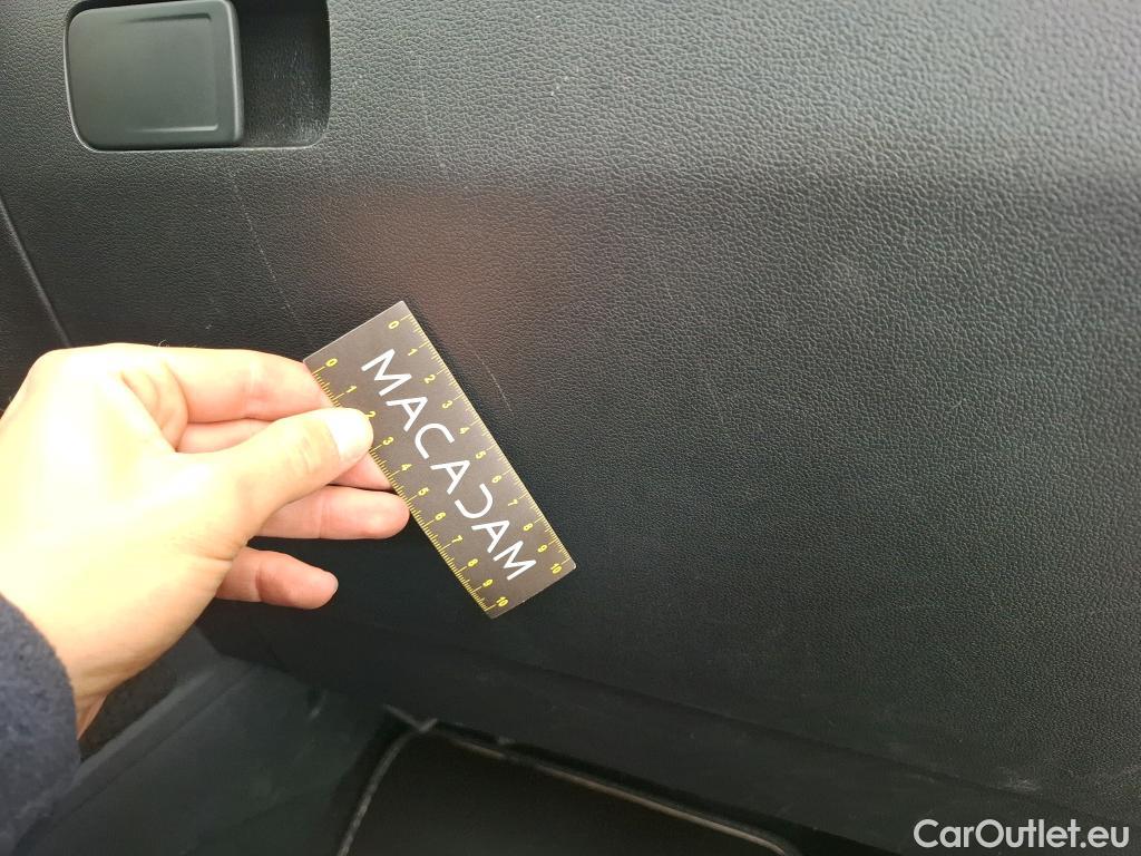  Volkswagen  Tiguan VOLKSWAGEN  Allspace / 2017 / 5P / SUV 2.0 TDI 150 DSG7 Carat Exclusive #36