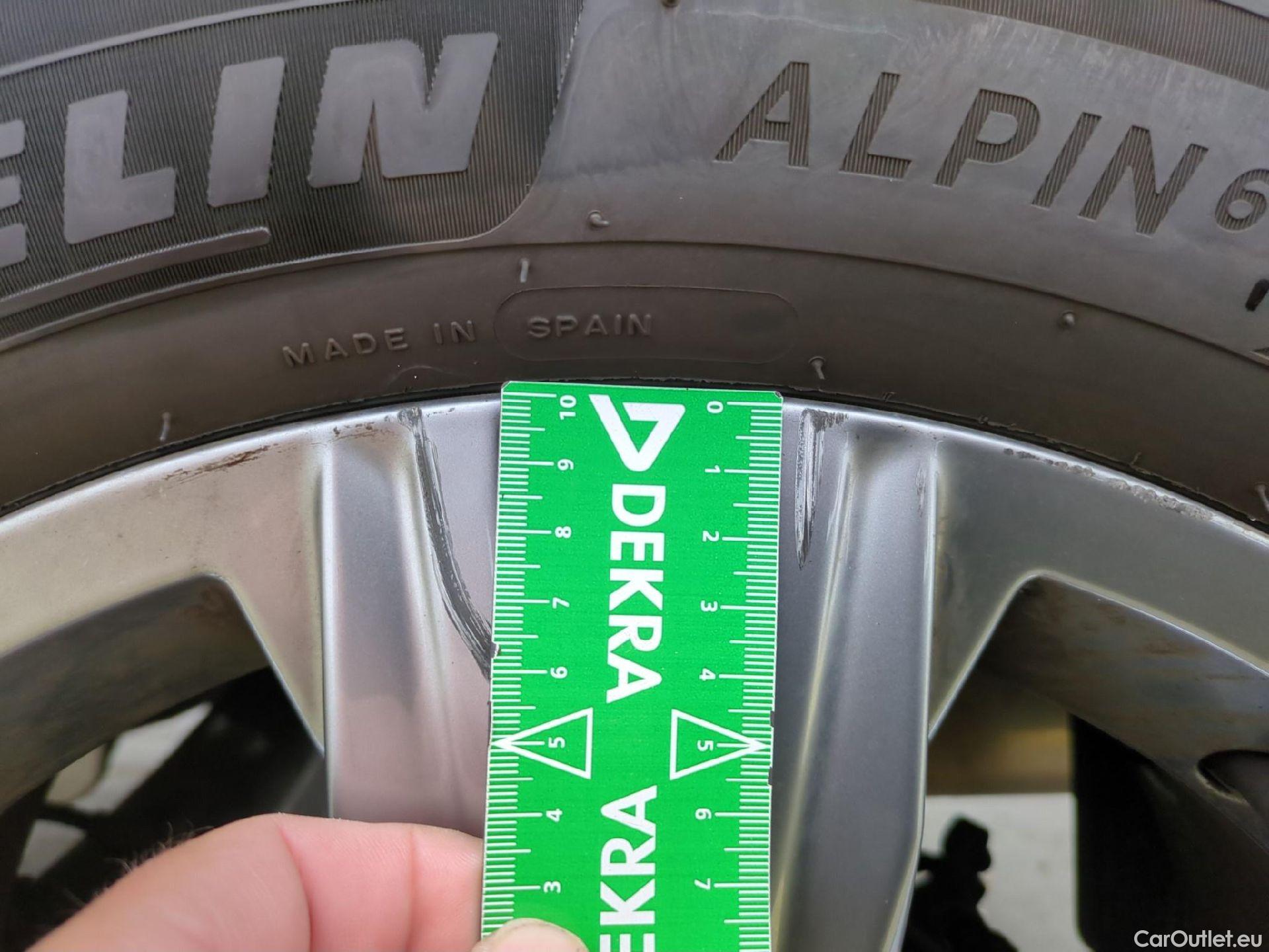  Volkswagen  T-CROSS VOLKSWAGEN  / 2018 / 5P / SUV 1.0 TSI 110ch DSG R-Line(SP) #7