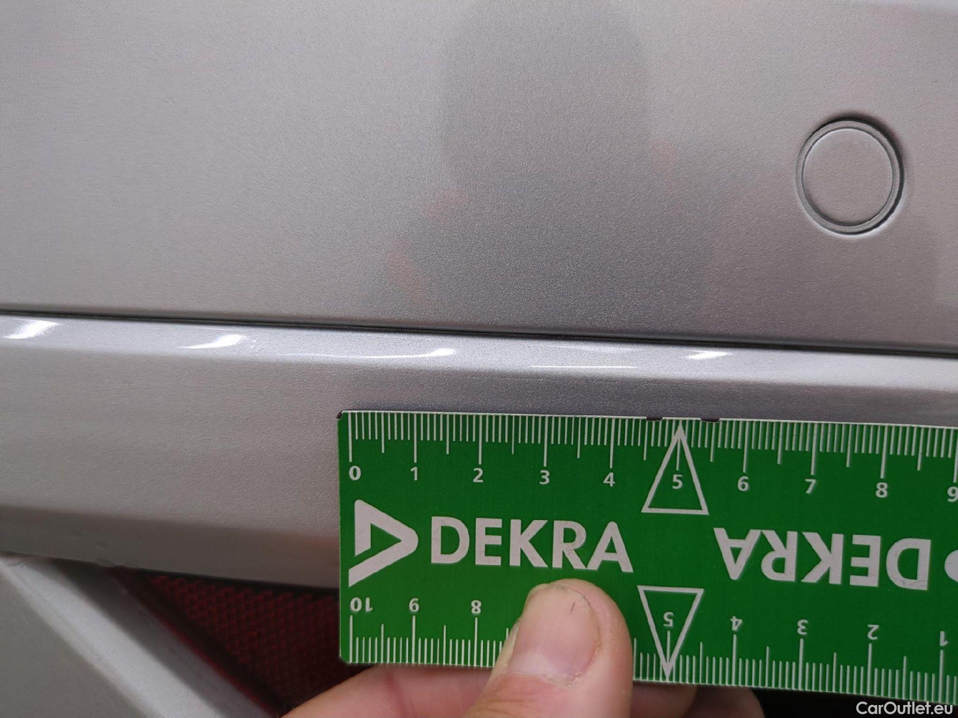  Volkswagen  T-CROSS VOLKSWAGEN  / 2018 / 5P / SUV 1.0 TSI 110ch DSG R-Line(SP) #23