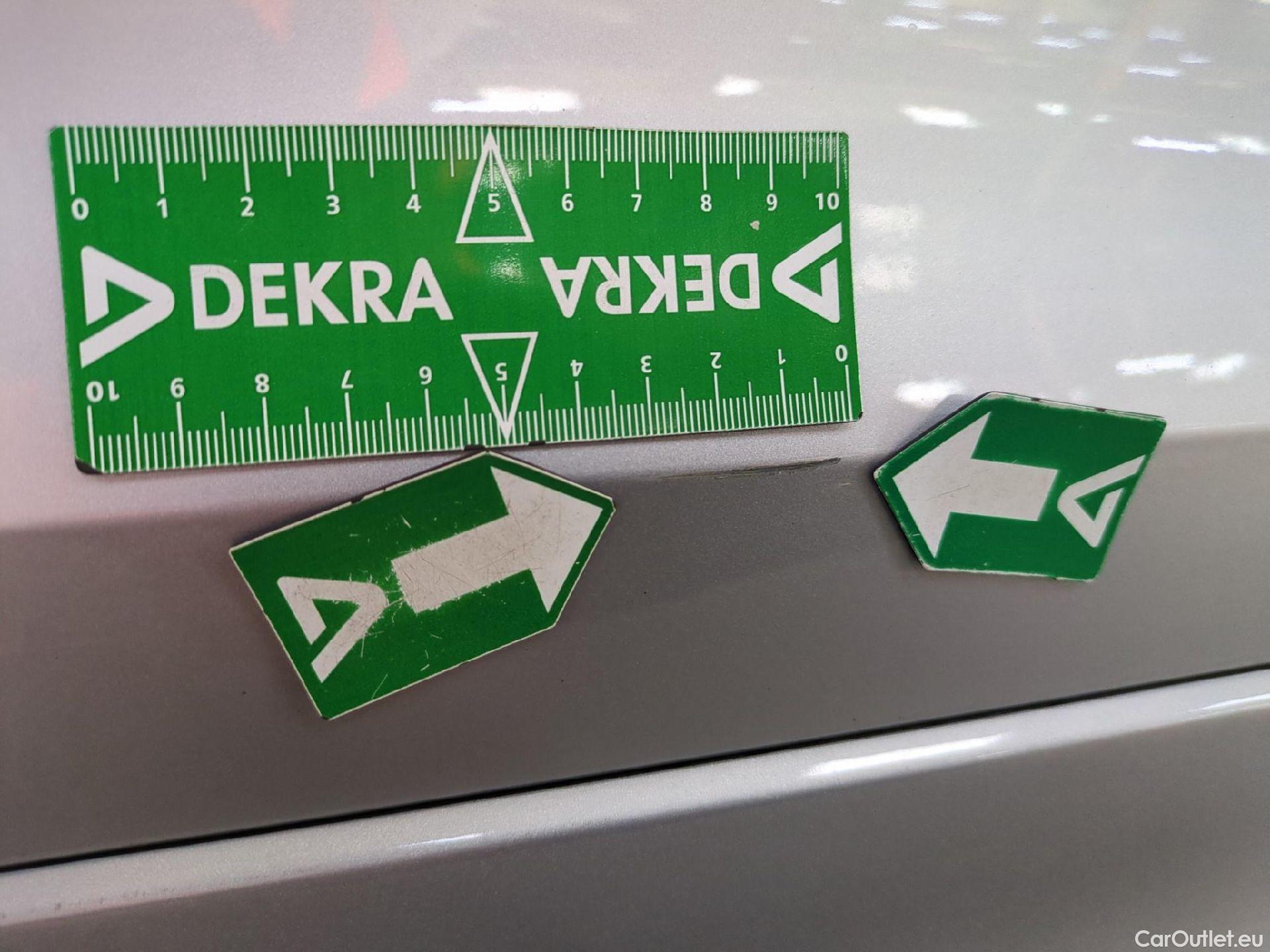  Volkswagen  T-CROSS VOLKSWAGEN  / 2018 / 5P / SUV 1.0 TSI 110ch DSG R-Line(SP) #30