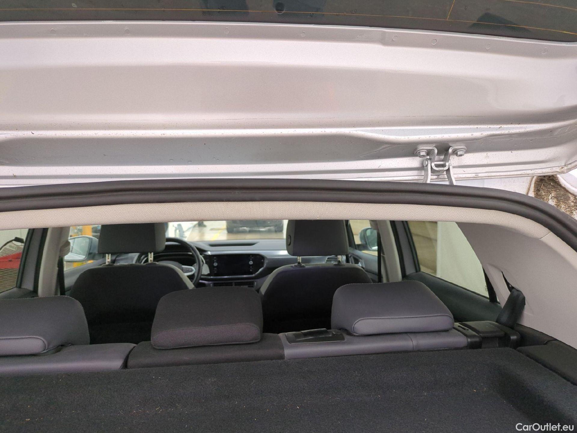  Volkswagen  T-CROSS VOLKSWAGEN  / 2018 / 5P / SUV 1.0 TSI 110ch DSG R-Line(SP) #27