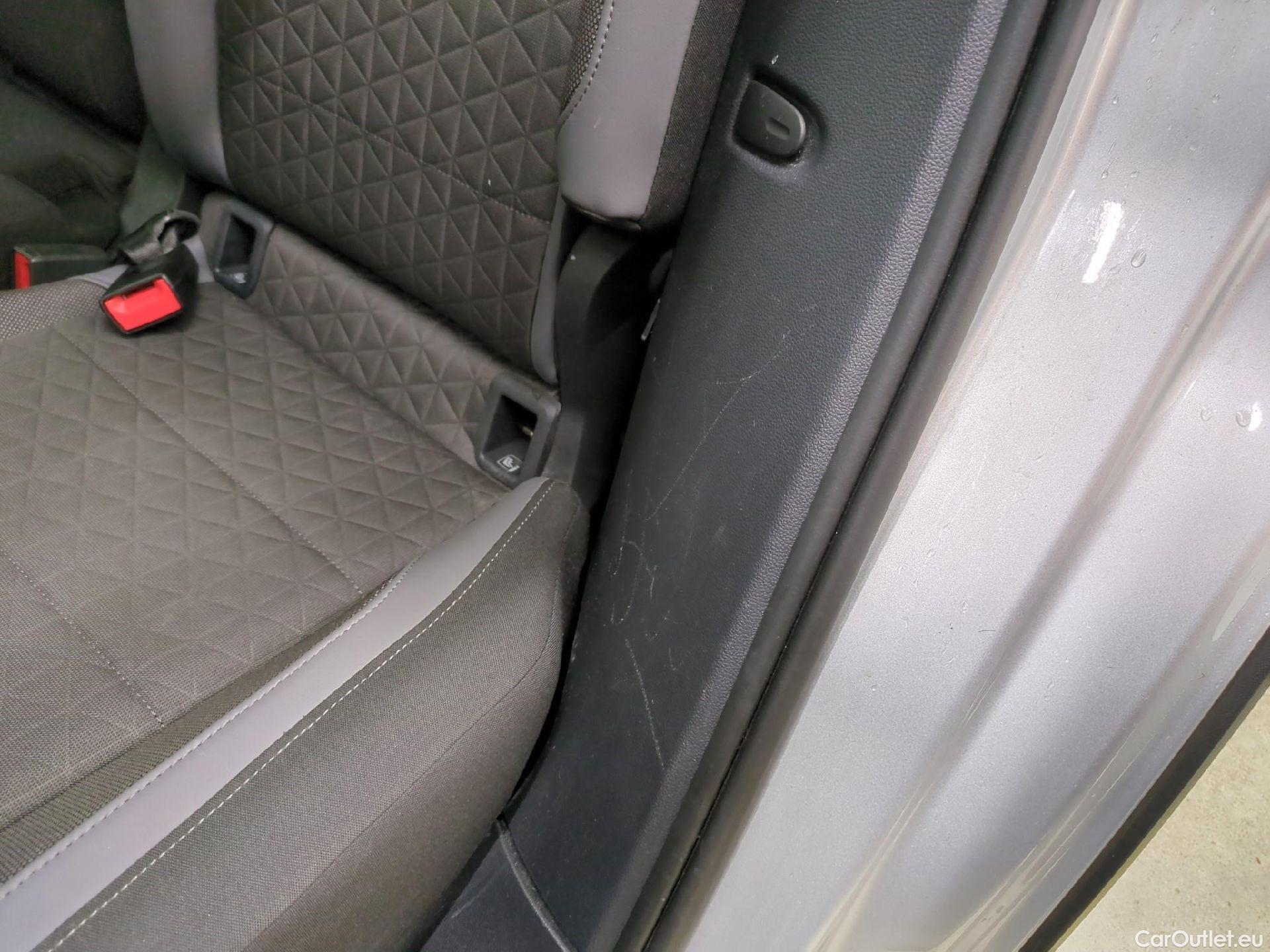  Volkswagen  T-CROSS VOLKSWAGEN  / 2018 / 5P / SUV 1.0 TSI 110ch DSG R-Line(SP) #20