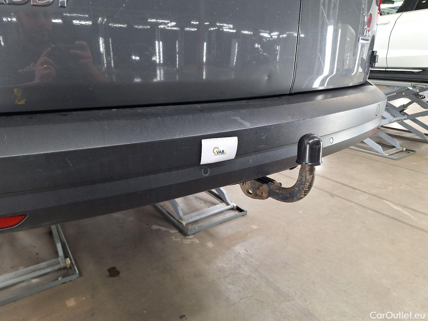  Volkswagen  Caddy VW, _ '15, Volkswagen  CRTDi 2.0 75kW SCR BMT Van 4d #9