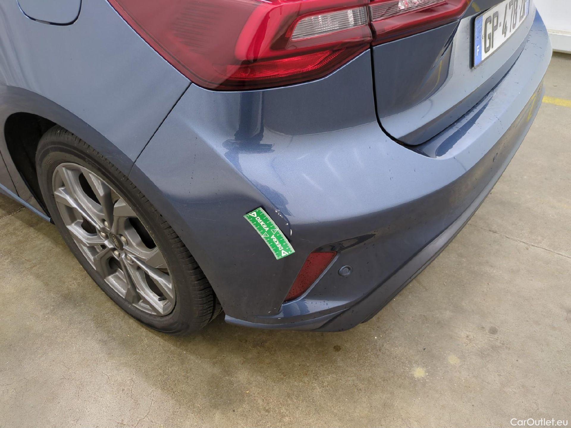  Ford  Focus  Berline ST-Line X 1.0 EcoBoost 125CV BVA7 E6d #18