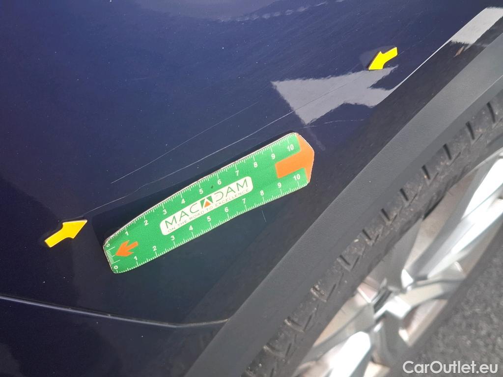  Volkswagen  T-ROC VOLKSWAGEN  / 2017 / 5P / SUV 1.5 TSI 150 EVO CARAT EXCLUSIVE #2