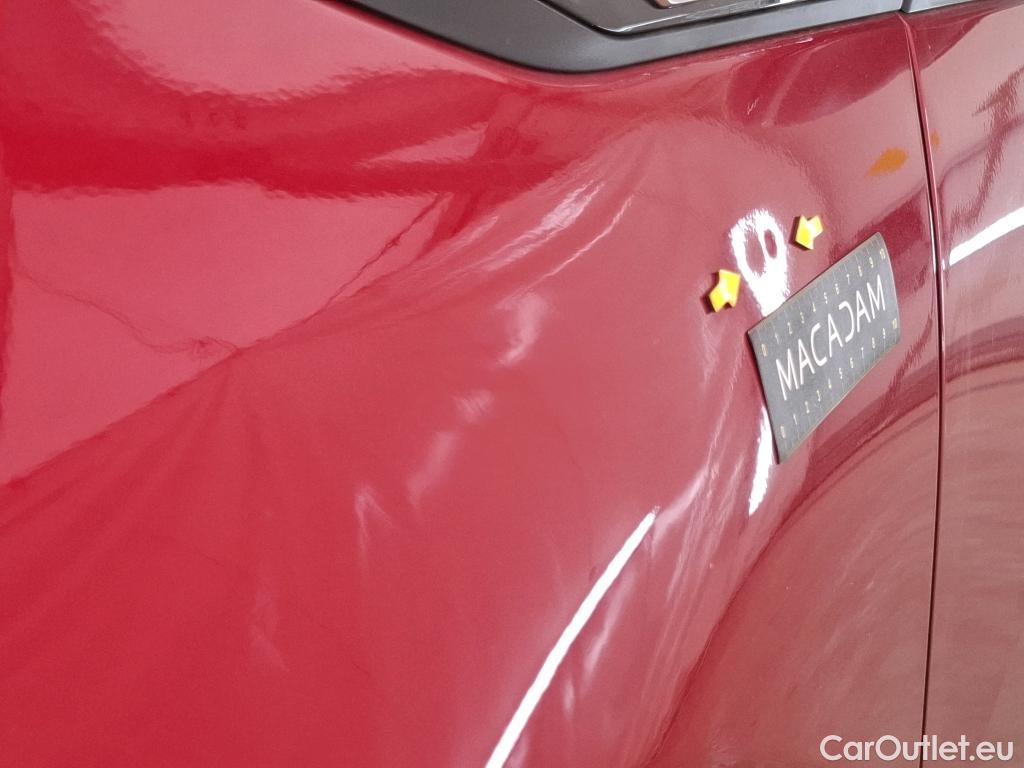  Peugeot  2008  GT Line 1.2 PureTech 130CV BVA8 E6d #16