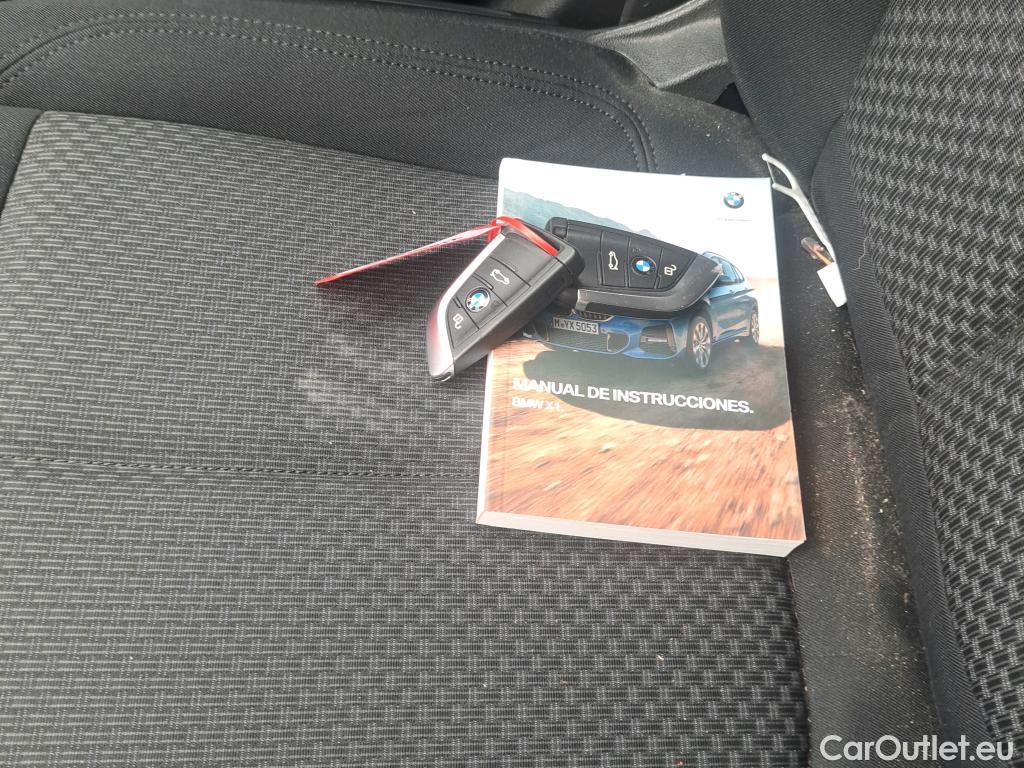  Bmw  X1 BMW  / 2019 / 5P / todoterreno sDrive18dA Corporate #1