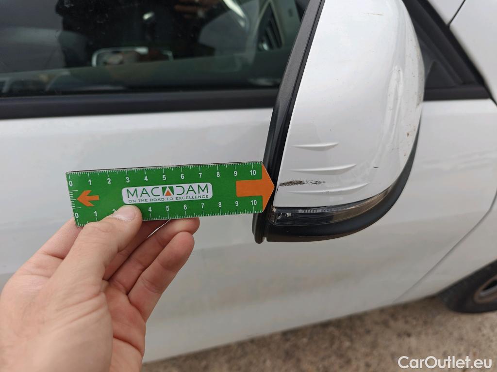  Bmw  Serie 1 BMW  / 2019 / 5P / berlina con portón 116d #34