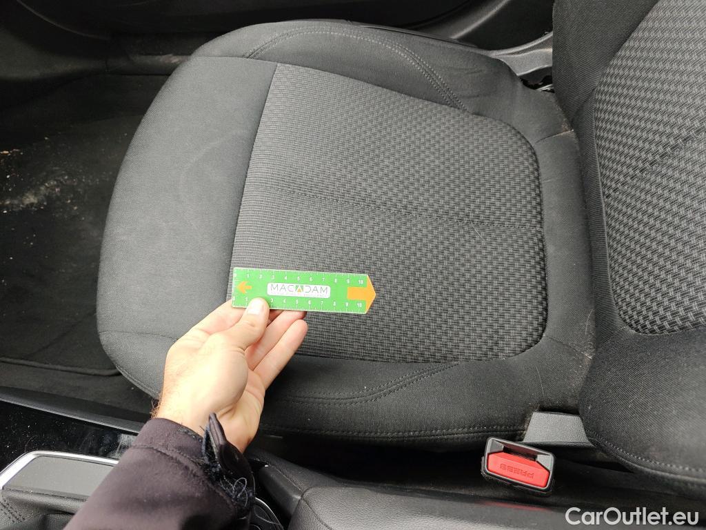  Bmw  Serie 1 BMW  / 2019 / 5P / berlina con portón 116d #11