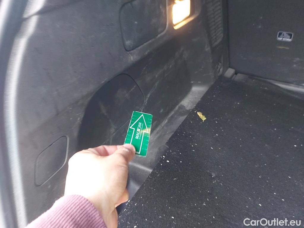  Opel   Grandland X OPEL Grandland / 2021 / 5P / todoterreno 1.5 CDTi Business Edition Auto #4