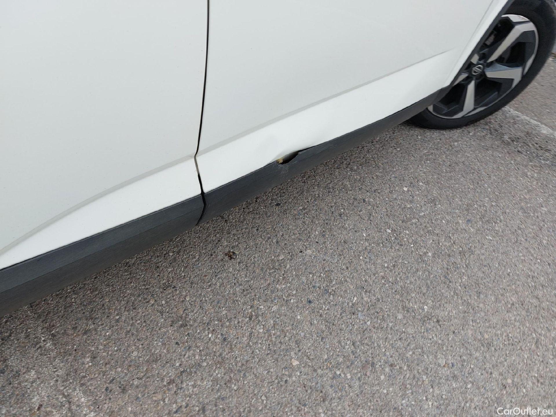  Nissan  Qashqai NISSAN  / 2021 / 5P / todoterreno DIG-T 116kW mHEV Xtronic 4x4 N-Connecta #18