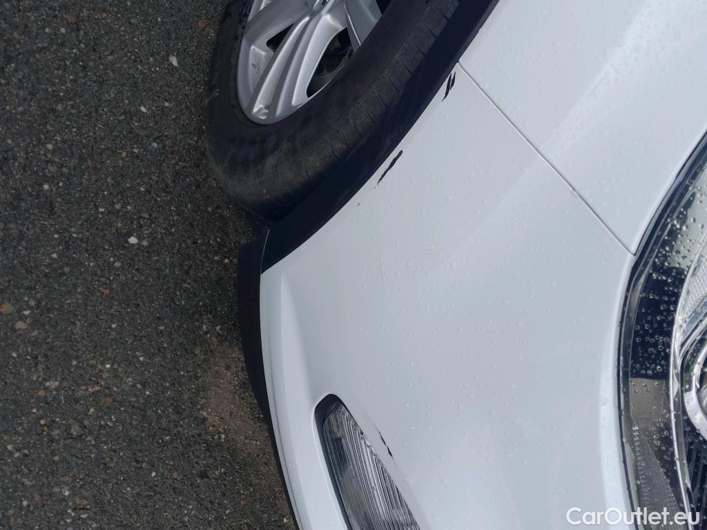  Ford  Kuga FORD  / 2016 / 5P / todoterreno 1.5 EcoBoost 88kW 4x2 Trend+ (CX) #5