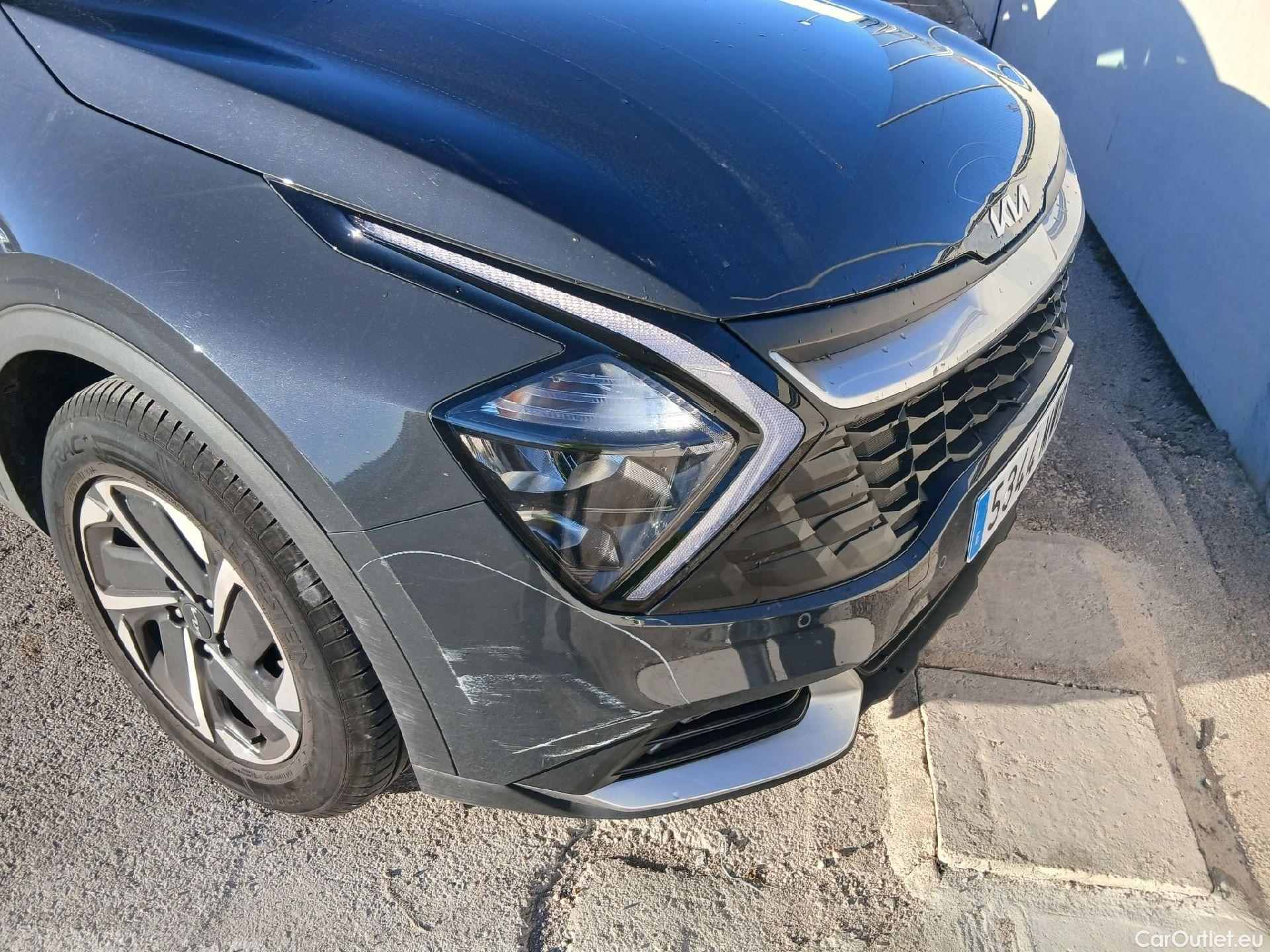  KIA  Sportage KIA  / 2022 / 5P / todoterreno 1.6 T-GDi 118kW (160CV) Drive 17