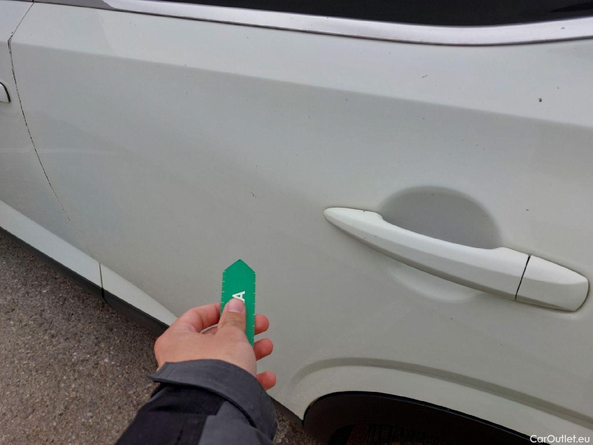  Nissan  Qashqai NISSAN  / 2021 / 5P / todoterreno DIG-T 116kW mHEV Xtronic 4x4 N-Connecta #8