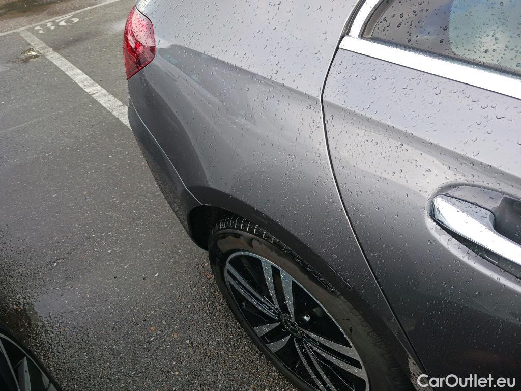  Mercedes  A-Klasse MERCEDES-BENZ Clase A / 2018 / 4P / sedán Sedán A 180 d #5