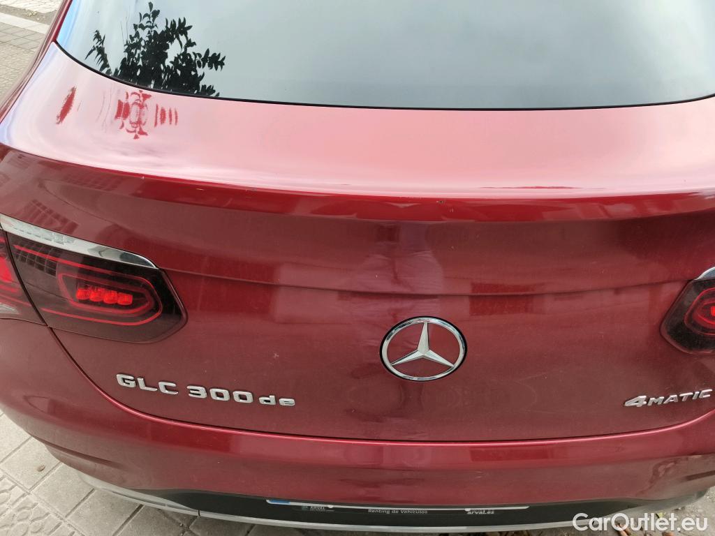  Mercedes  G-Klasee MERCEDES-BENZ GLC Coupé / 2019 / 5P / coupé GLC 300 de 4MATIC  #3