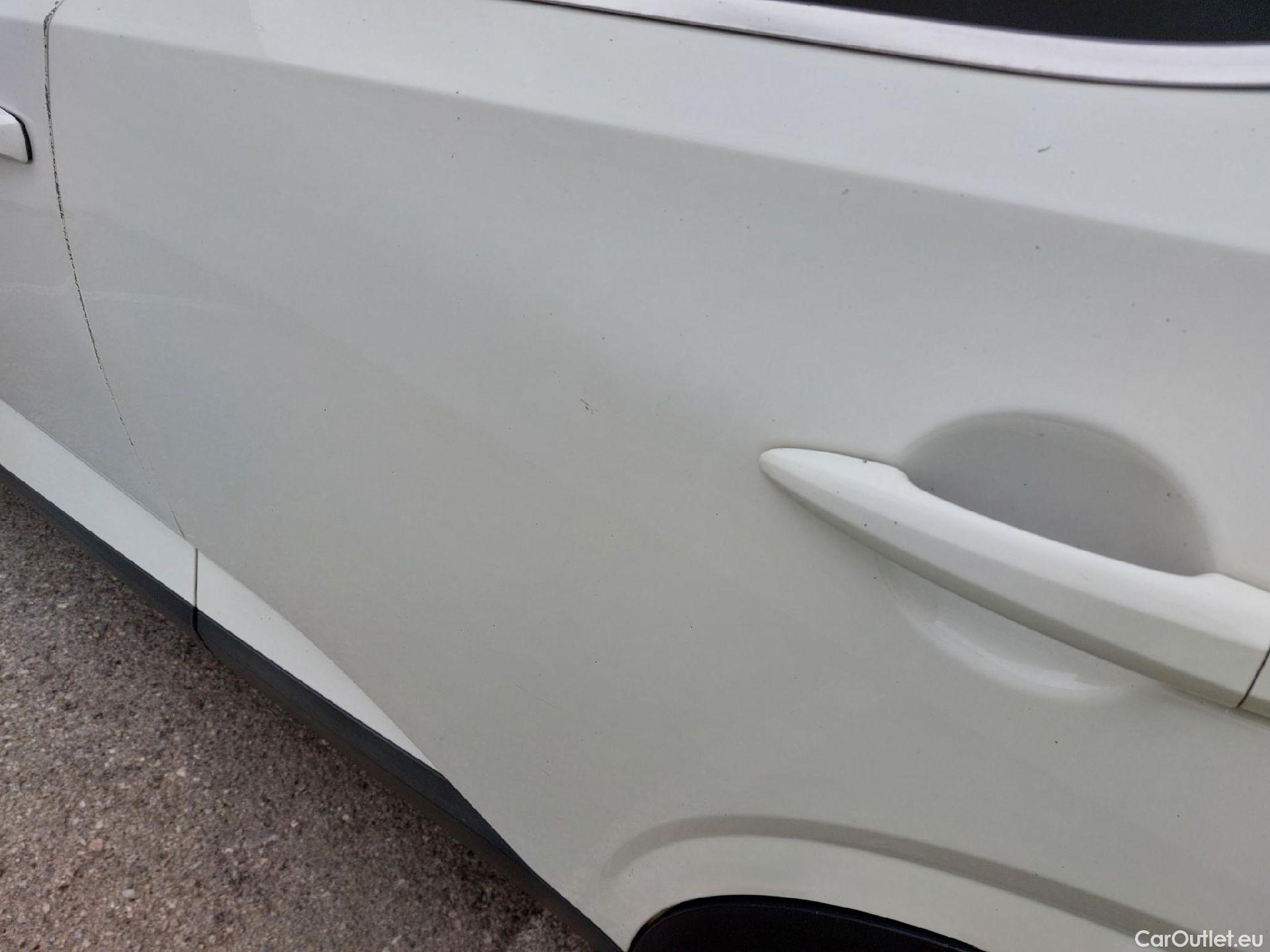  Nissan  Qashqai NISSAN  / 2021 / 5P / todoterreno DIG-T 116kW mHEV Xtronic 4x4 N-Connecta #9