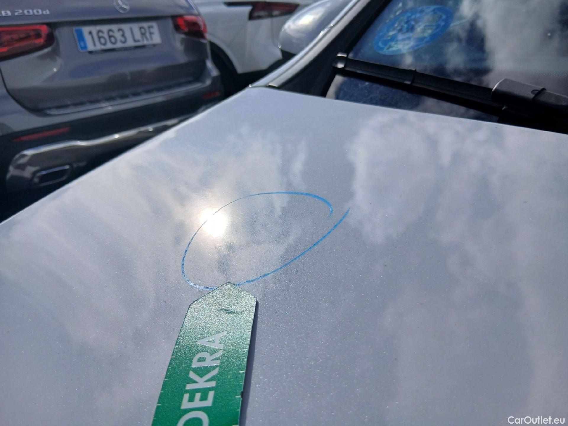  Mercedes  A-Klasse MERCEDES-BENZ Clase A / 2018 / 4P / sedán Sedán A 250 e #3