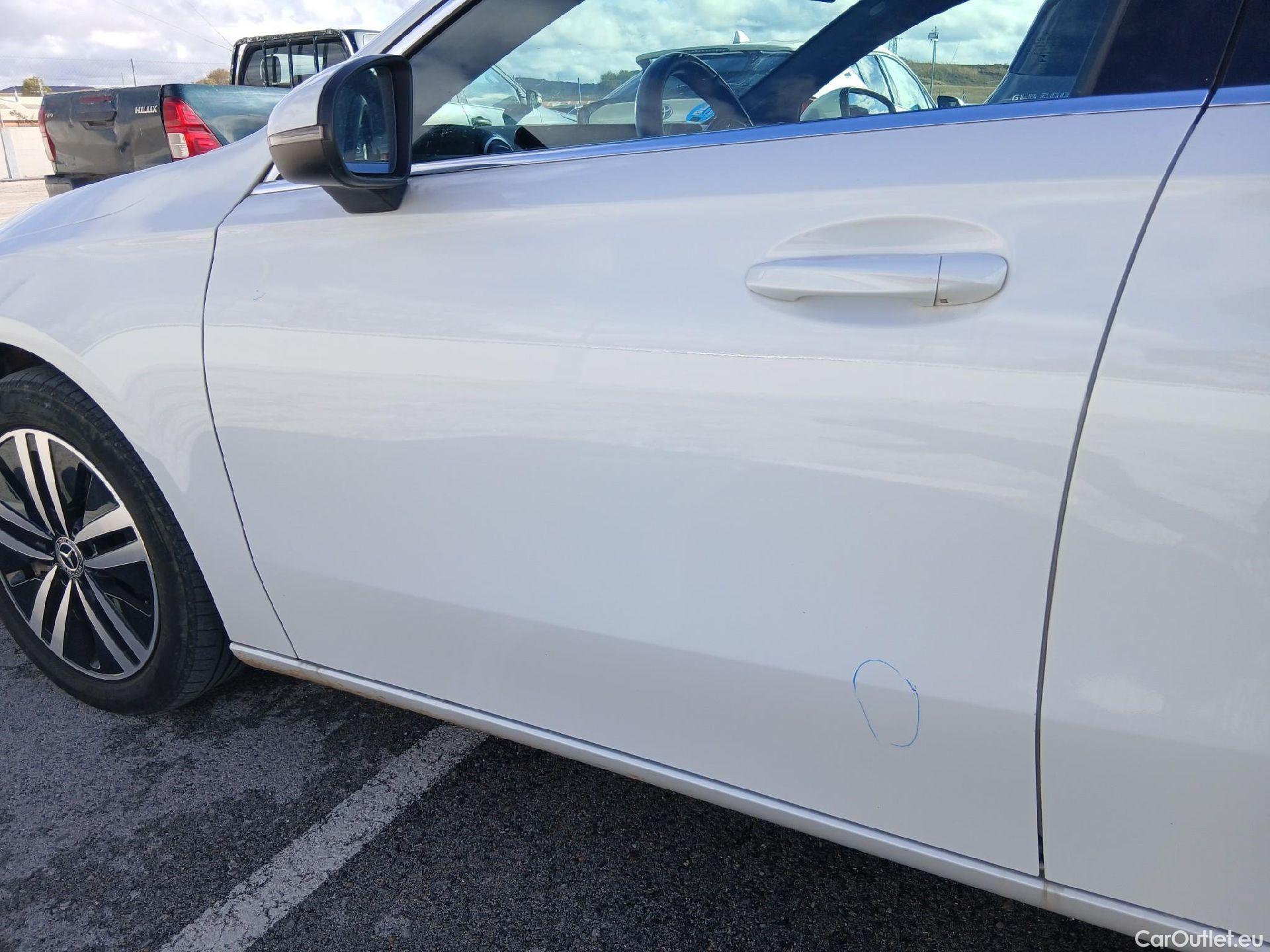  Mercedes  A-Klasse MERCEDES-BENZ Clase A / 2018 / 4P / sedán Sedán A 250 e #8