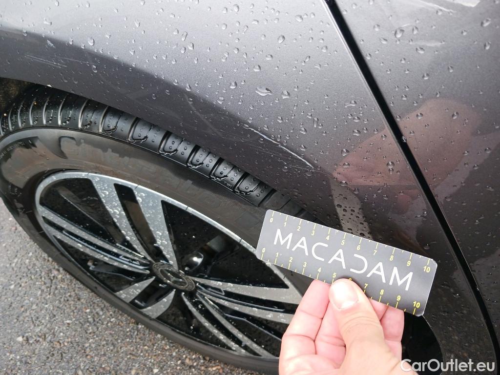  Mercedes  A-Klasse MERCEDES-BENZ Clase A / 2018 / 4P / sedán Sedán A 180 d #6