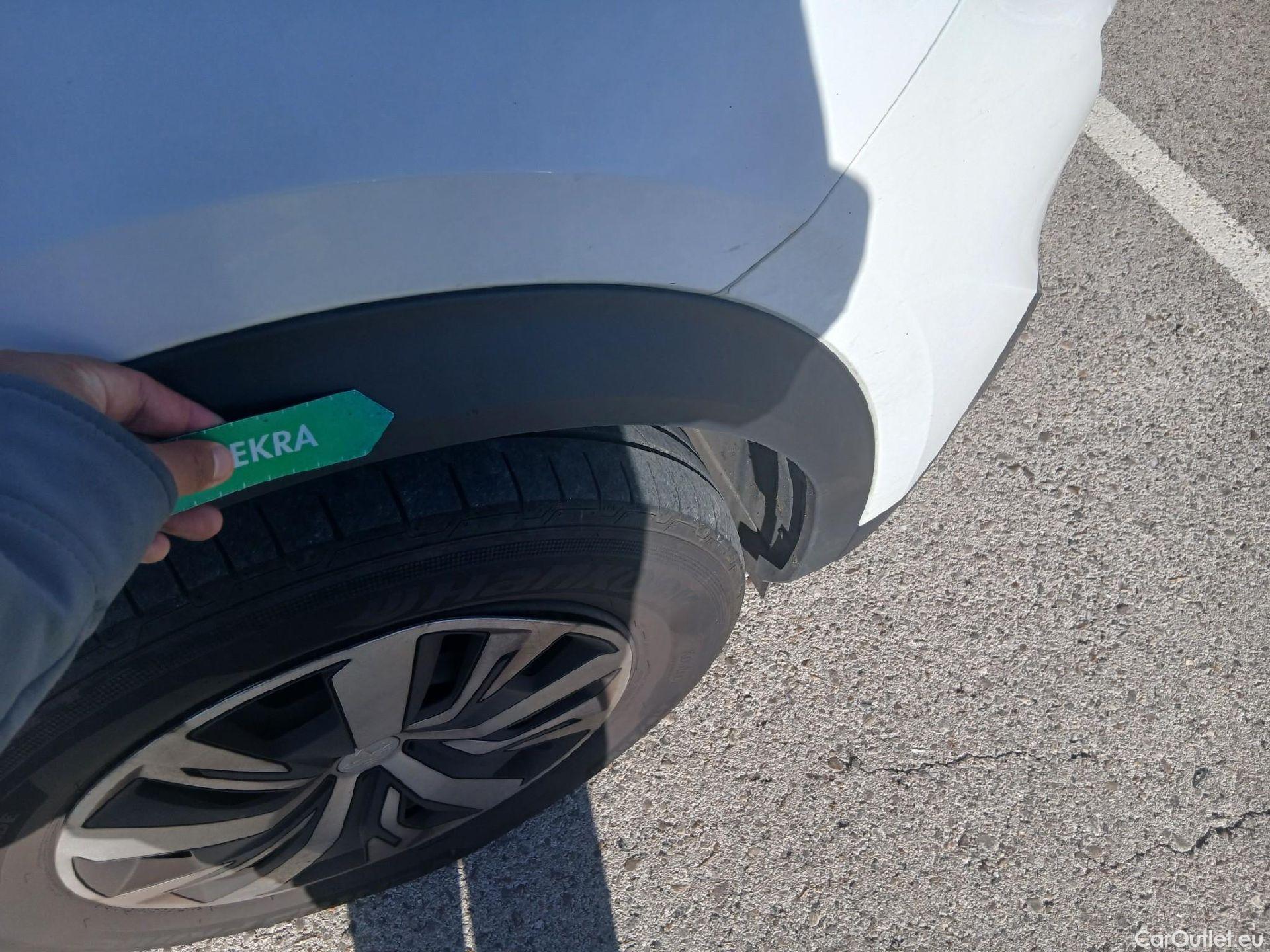  Peugeot  2008 PEUGEOT  / 2019 / 5P / todoterreno Active BlueHDI 81kW (110CV) #16