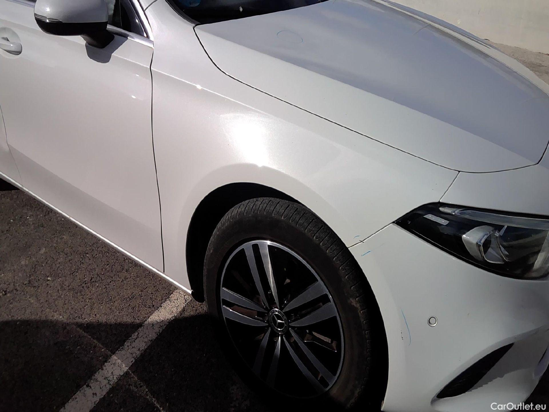  Mercedes  A-Klasse MERCEDES-BENZ Clase A / 2018 / 4P / sedán Sedán A 250 e #19