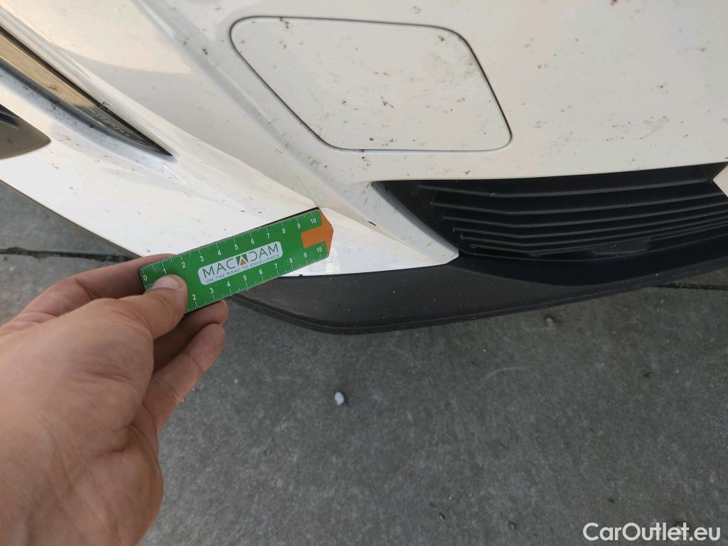  Peugeot  2008 PEUGEOT  / 2019 / 5P / todoterreno Active BlueHDI 81kW (110CV) #4